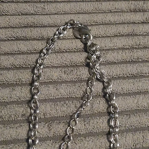 White House Black Market 16" To 19" adjustable - Picture 3 of 4